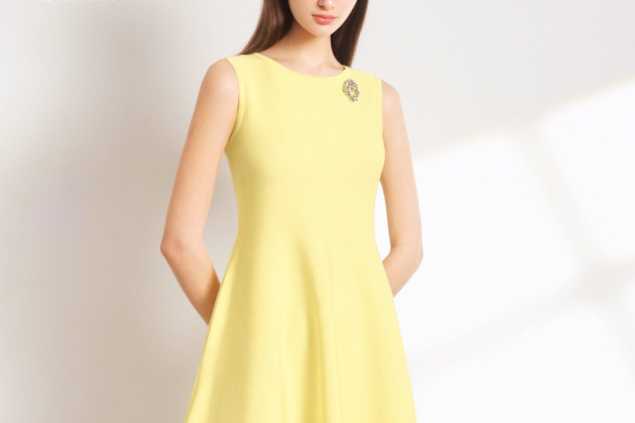 フォクシーのワンピースは40代に似合う？おすすめ5選と着こなし術